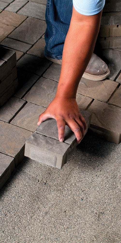 Domino-Paver_Install-Beauty